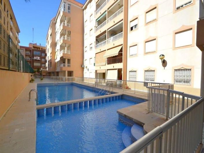 Image No.1-Appartement de 2 chambres à vendre à Torrevieja