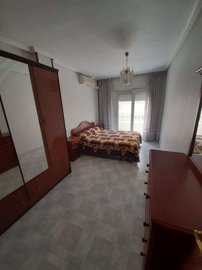 property188742904