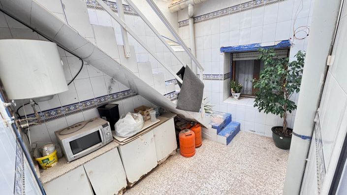 Image No.20-4 Bed Apartment for sale