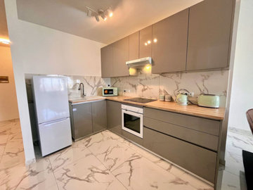 13-5fd73dea700db77384c091ca9818b1a9