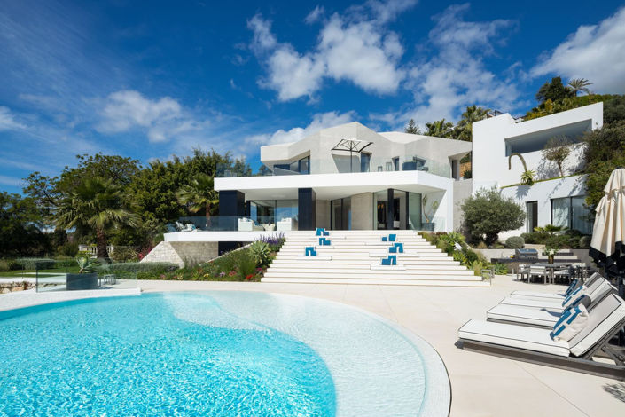 Image No.1-5 Bed Villa for sale
