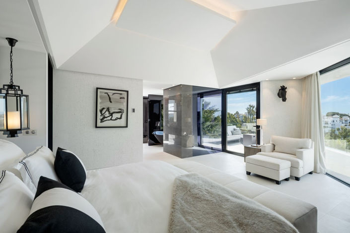 Image No.14-5 Bed Villa for sale