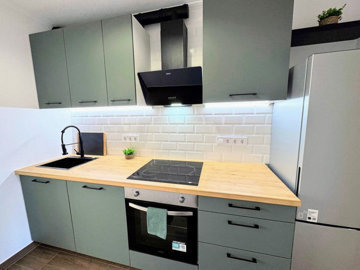 7-aa4cc561180b369757c0bb4af9886cd3