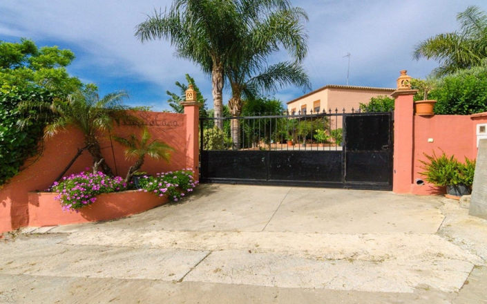 Image No.2-Maison de 4 chambres à vendre à Estepona