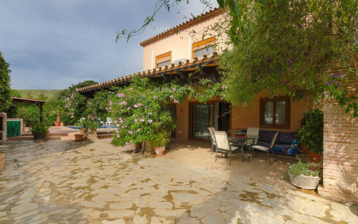 Image No.3-Maison de 4 chambres à vendre à Estepona