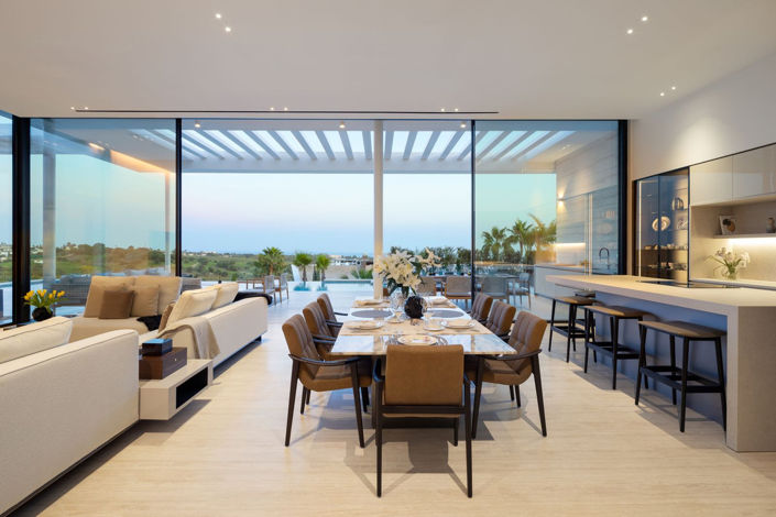 Image No.2-6 Bed Villa for sale
