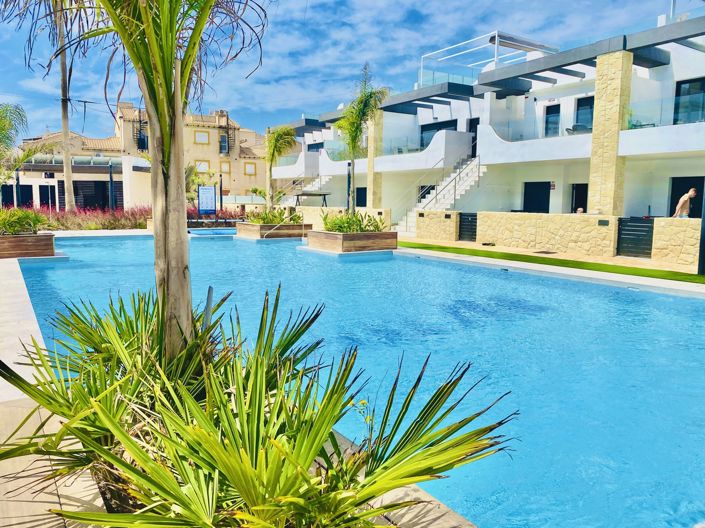 Image No.1-3 Bed Apartment for sale