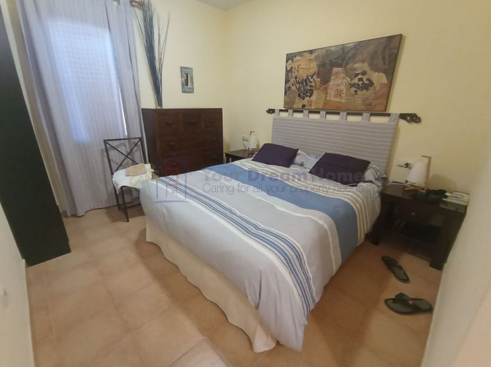 Image No.14-3 Bed House for sale