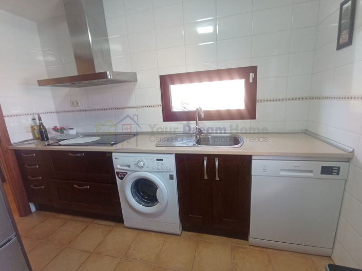 Image No.8-3 Bed House for sale