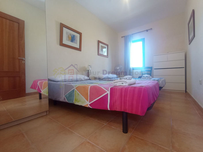 Image No.9-3 Bed House for sale