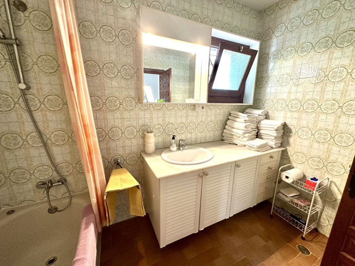 Image No.14-3 Bed Townhouse for sale