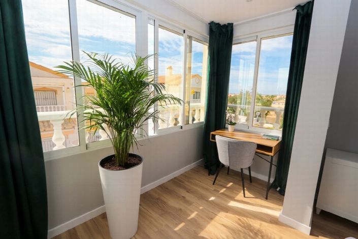 Image No.22-3 Bed House for sale
