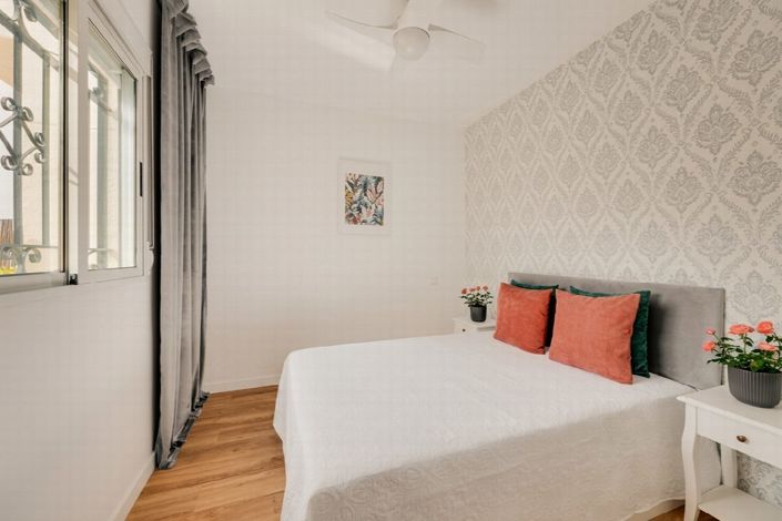Image No.26-3 Bed House for sale