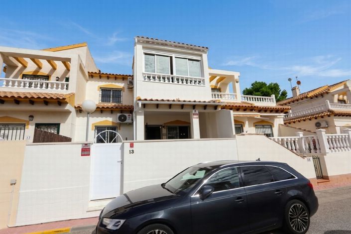 Image No.34-3 Bed House for sale