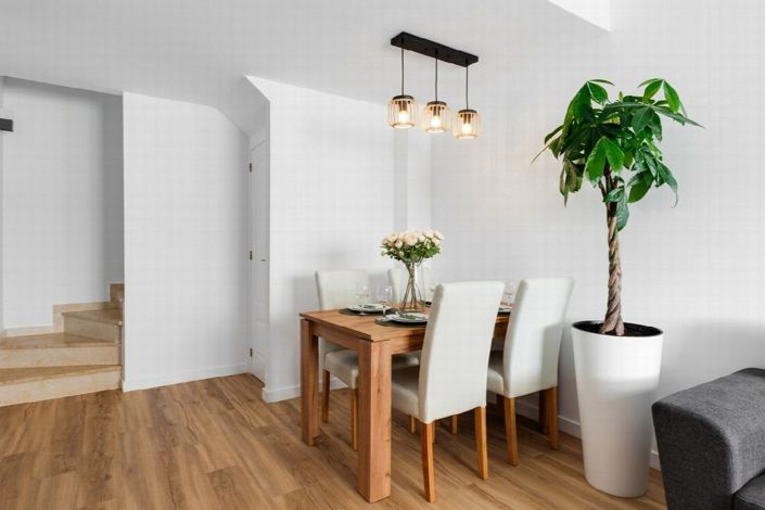 Image No.8-3 Bed House for sale