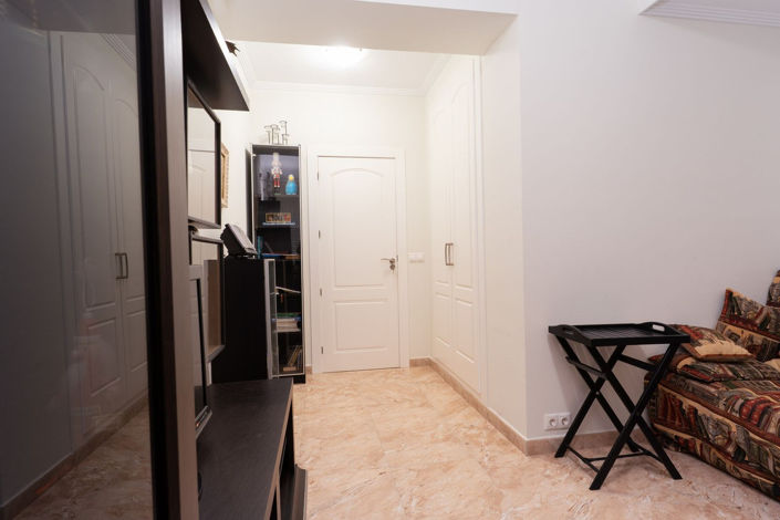 Image No.17-7 Bed House for sale