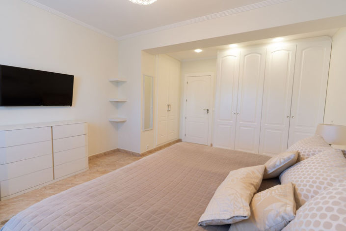 Image No.31-7 Bed House for sale