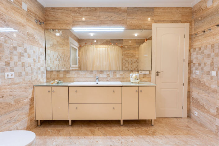 Image No.47-7 Bed House for sale