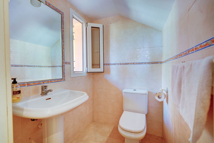 Image No.11-3 Bed Villa for sale