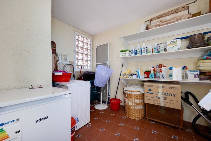 Image No.12-4 Bed Villa for sale