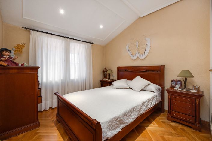 Image No.19-4 Bed Villa for sale