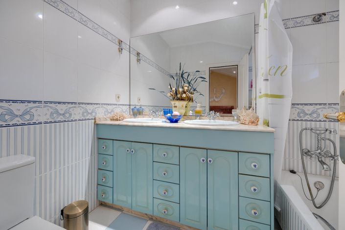 Image No.21-4 Bed Villa for sale