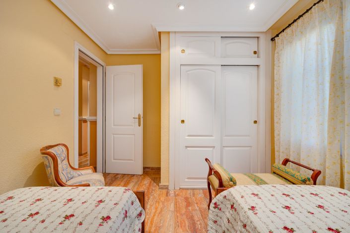 Image No.24-4 Bed Villa for sale