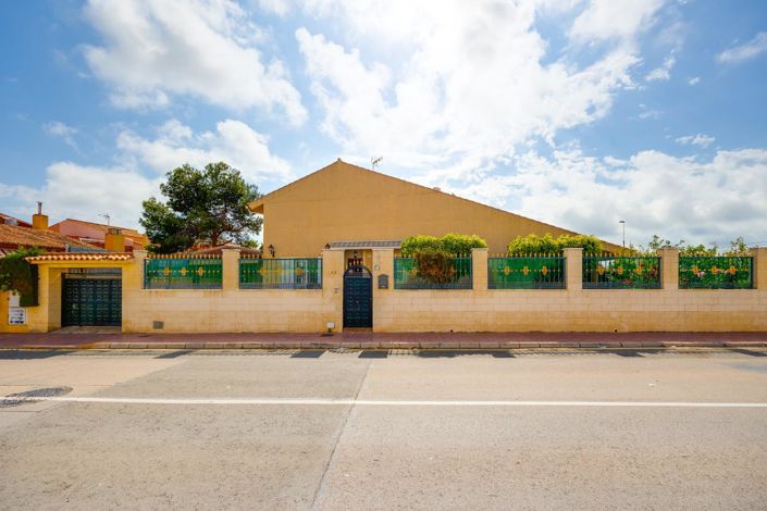 Image No.36-4 Bed Villa for sale