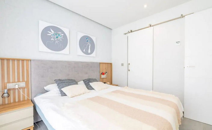 Image No.11-3 Bed House for sale