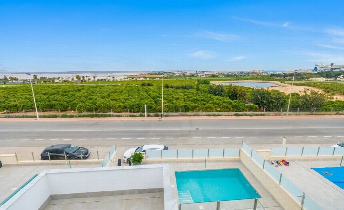 Image No.23-3 Bed Villa for sale