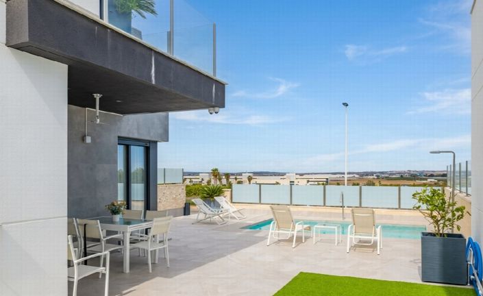 Image No.4-3 Bed Villa for sale