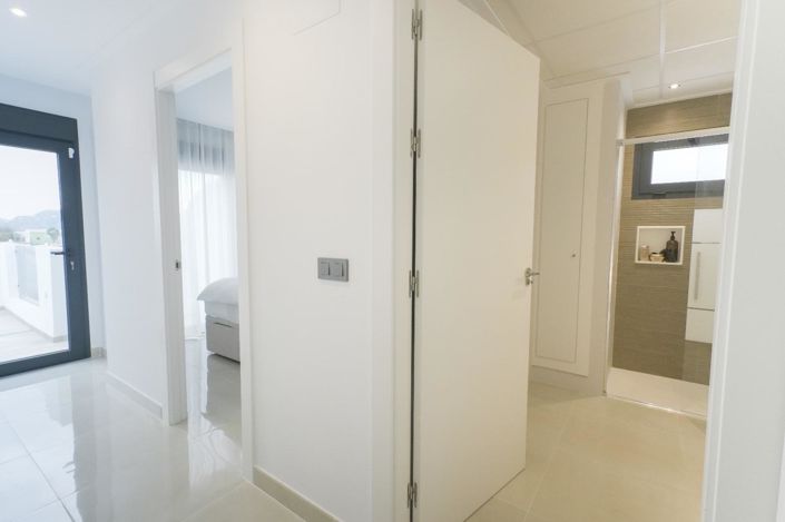 Image No.8-3 Bed Villa for sale