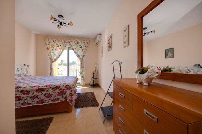 Image No.18-4 Bed Villa for sale