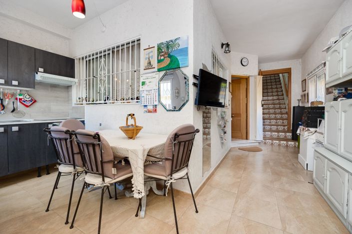 Image No.5-4 Bed Villa for sale