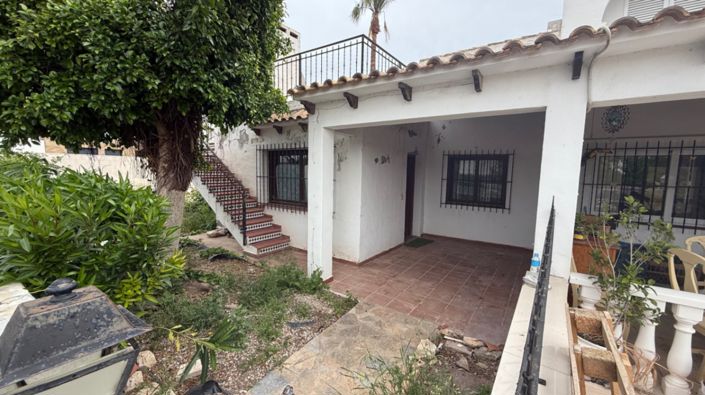 Image No.1-2 Bed House for sale