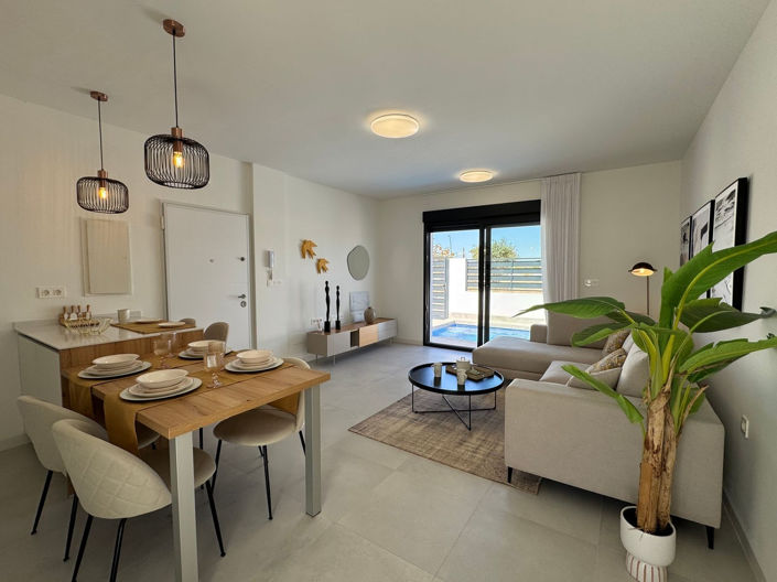 Image No.3-2 Bed House for sale