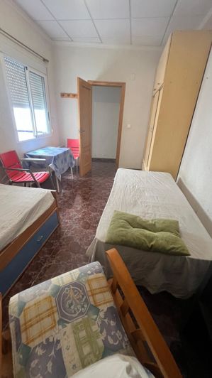 Image No.25-4 Bed Townhouse for sale