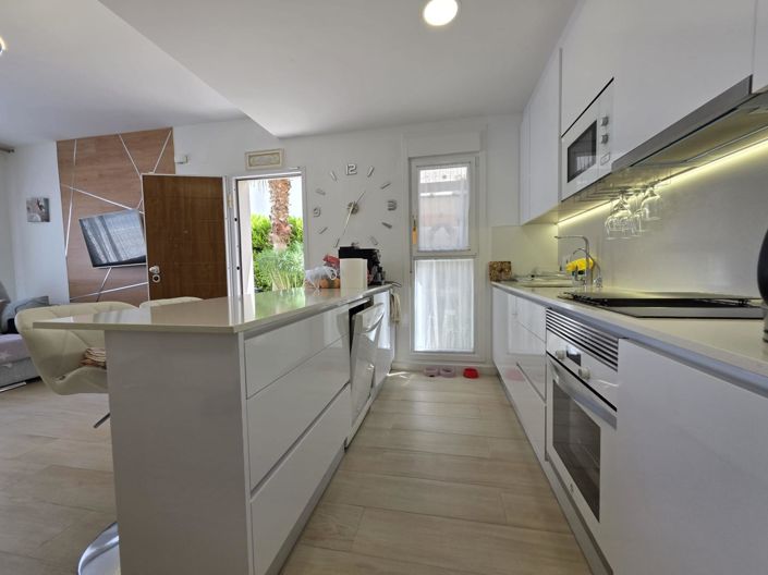 Image No.21-3 Bed Villa for sale