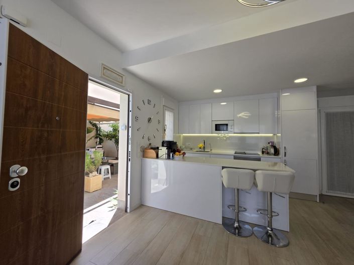 Image No.39-3 Bed Villa for sale