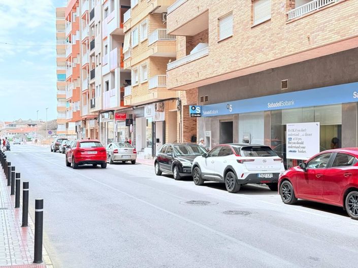 Image No.45-3 Bed Apartment for sale