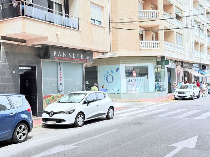 Image No.46-3 Bed Apartment for sale