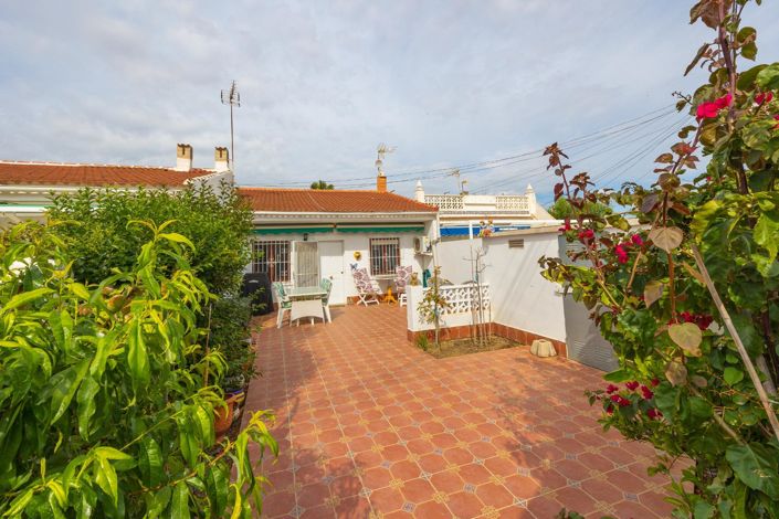 Image No.1-2 Bed Townhouse for sale