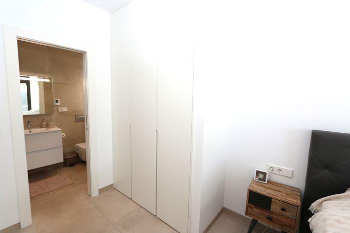 Image No.37-3 Bed Villa for sale