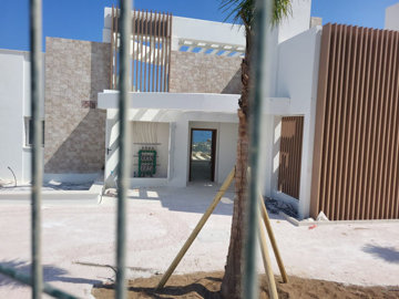 12-53013098fcab6c38b1379cd33298e050