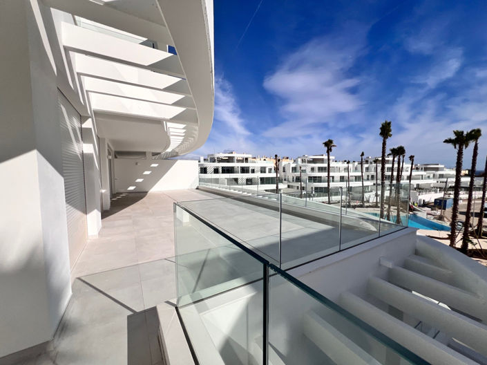 Image No.17-3 Bed Apartment for sale