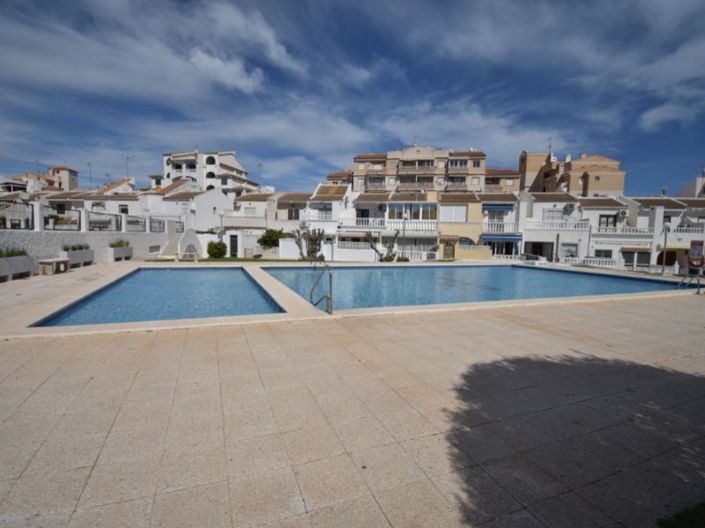 Image No.1-2 Bed Townhouse for sale