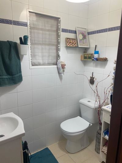 Image No.17-3 Bed House for sale