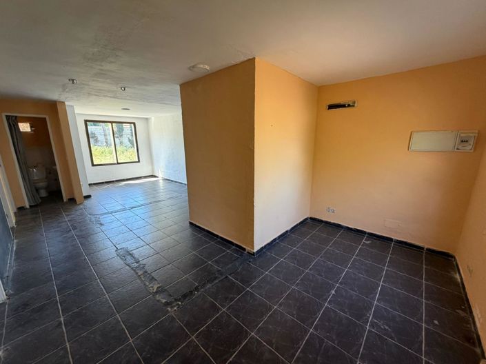 Image No.42-4 Bed Villa for sale