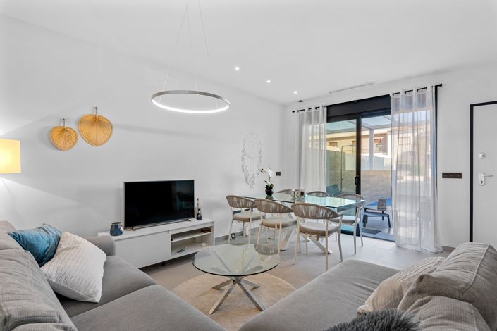 Image No.2-Villa de 4 chambres à vendre à Ciudad Quesada