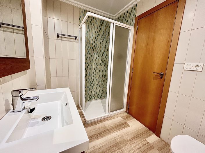 Image No.9-4 Bed Apartment for sale